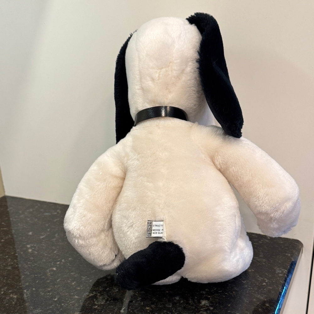 Vintage 1968 SNOOPY Plush Stuffed Toy Dog Peanuts United Feature Syndicate USA - Picture 4 of 9